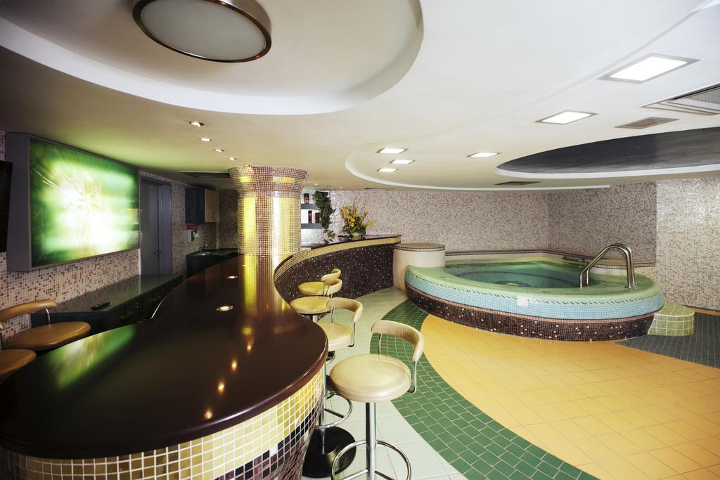 Victoria Hotel&Business centre Minsk Exterior foto