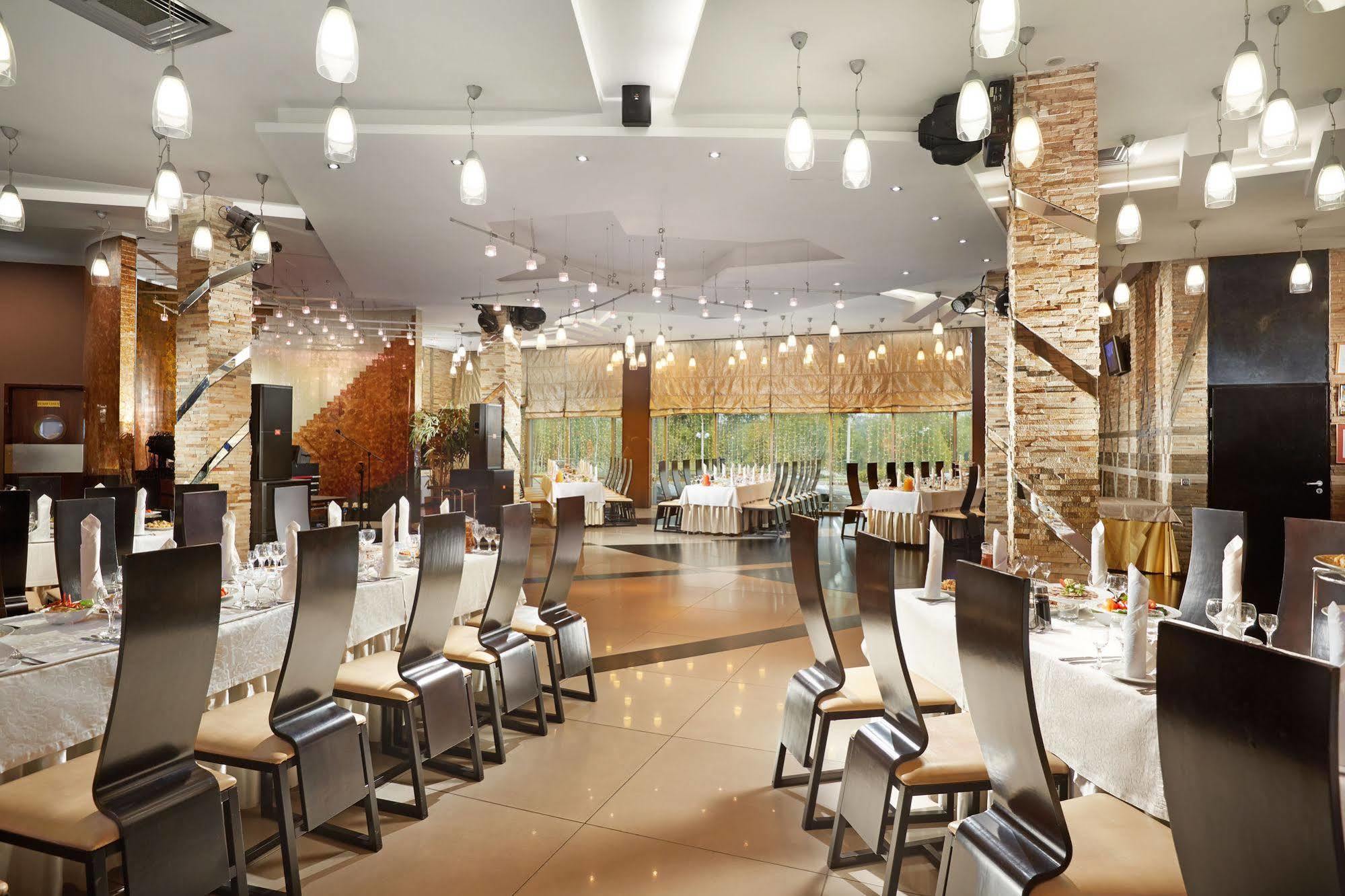 Victoria Hotel&Business centre Minsk Exterior foto